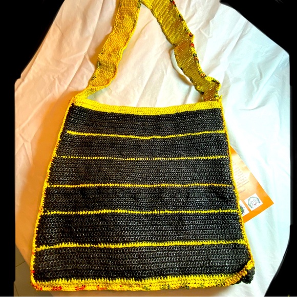 🛑Handmade in Colombia. This “mochilla” supports Proyecto Titi. - Picture 1 of 12